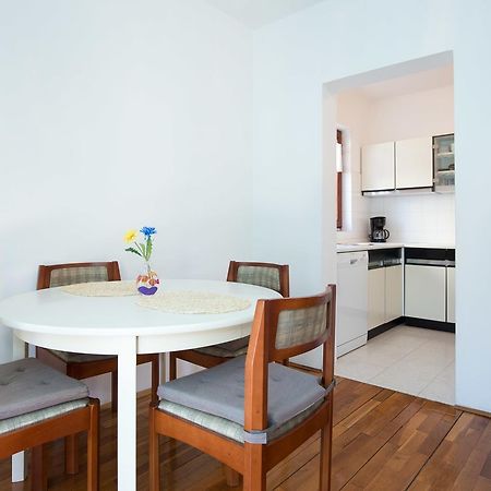 Adora Apartment Đảo Krk Ngoại thất bức ảnh